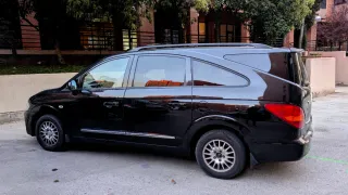 SsangYong Rodius 2011