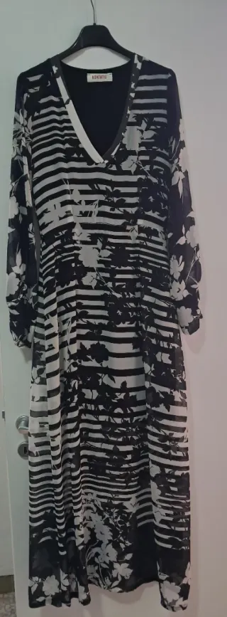 Abito fantasia righe e fiori