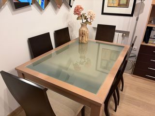 Mesa extensible y 6 sillas