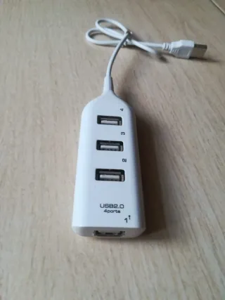 Hub Multipuertos usb 2.0 para torre de ordenador