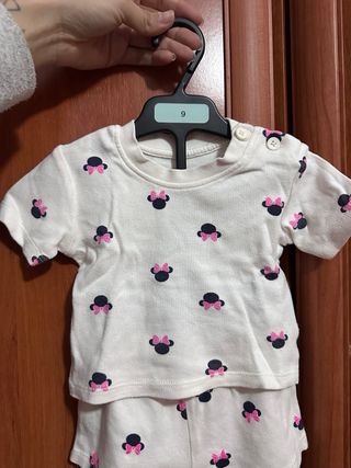 Conjunto bebé niña estampado Minnie