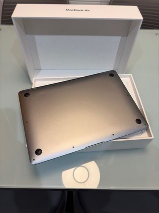 MacBook Air 13 Intel Core i5 128GB SSD 8GB RAM