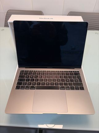 MacBook Air 13 Intel Core i5 128GB SSD 8GB RAM