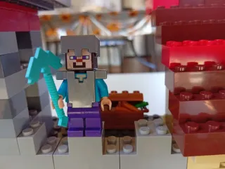 Lego Minecraft 21161 The Crafting Box