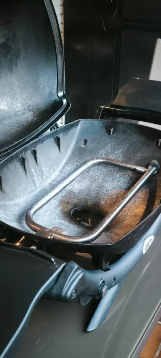 Barbacoa Weber Negra Q2200