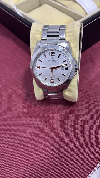 Lote Relojes Festina, Duward y Encendedor Dorado