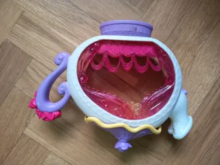 Tetera Bella y Bestia con Chip