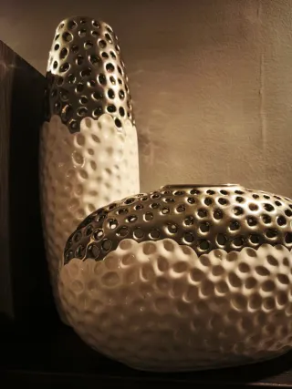 Jarrón Cerámica Blanco y Plateado