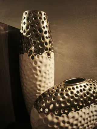 Jarrón Cerámica Blanco y Plateado