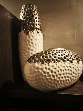 Jarrón Cerámica Blanco y Plateado