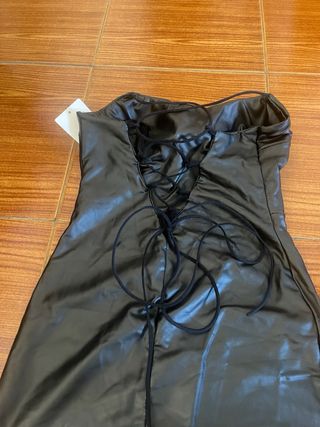 Vestido de napa preto