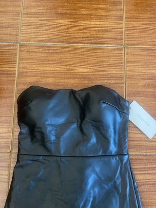 Vestido de napa preto