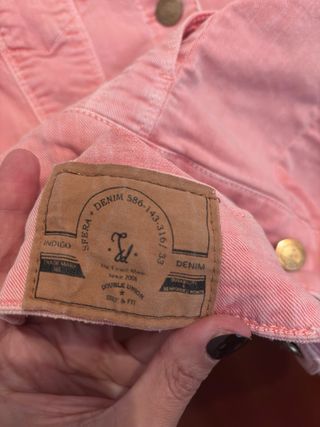 Chaqueta vaquera entallada salmón de Sfera