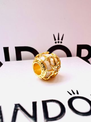Pandora Charm Oro Blanco Estrellas