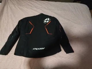 Chaqueta Ixon Cell 2M-2X Negra Roja