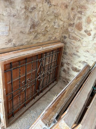 Ventana rústica madera con contraventana