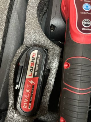 Vibradora LAISHIO 21V con batería y cargador