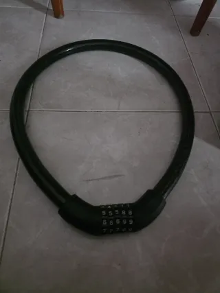 Candado combinación patinete negro