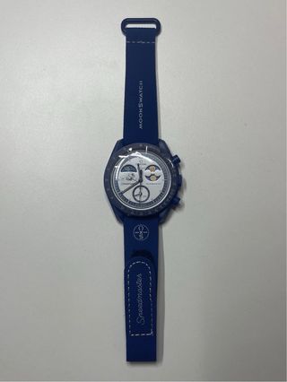 Swatch Mission to Earthphase Moonshine Gold