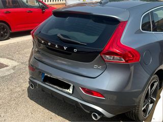 Volvo V40 D4 R design momentum 190 cv