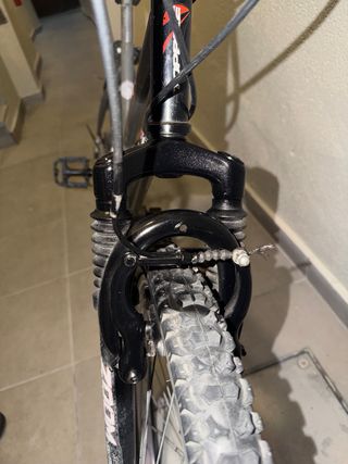 Bicicleta infantil Topbike 24 gris