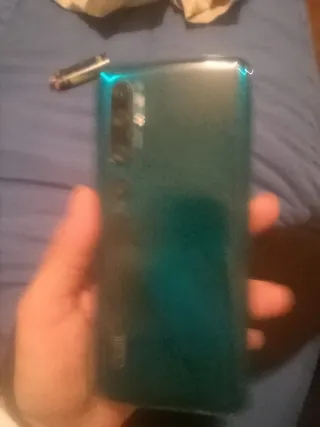 Móvil verde