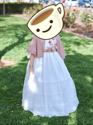 Traje de Comunión Talla 8 con Capelina.Artesania