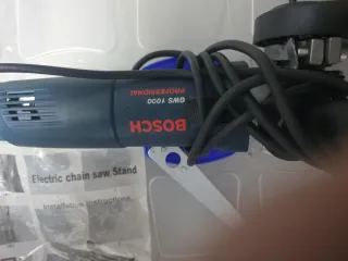 Amoladora con motosierra