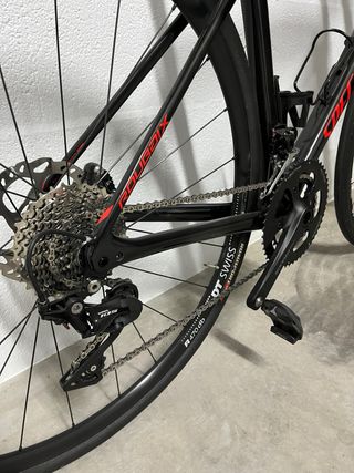 Specialized Roubaix Sport Disc Negra carbono.