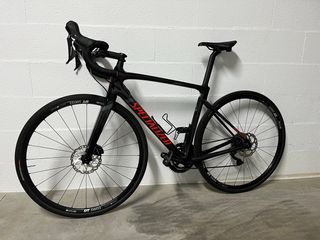 Specialized Roubaix Sport Disc Negra carbono.