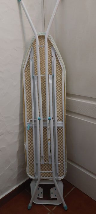 El precio es para los dos, la tabla y la plancha.