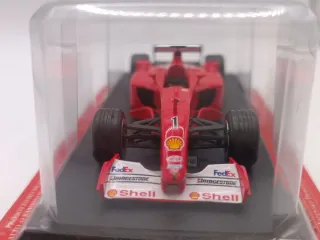 Modellino Ferrari F2001 Scala 1:43