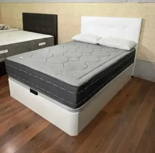 Camas individuales i matrimonio