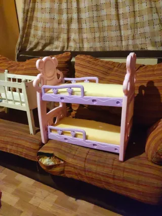 Literas de plástico para muñecas rosa