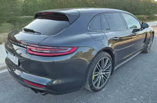 PORSCHE PANAMERA 4 E-HYBRID