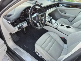 PORSCHE PANAMERA 4 E-HYBRID