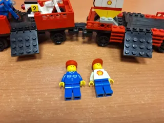 LEGO 7735 FREIGHT TRAIN (1985)