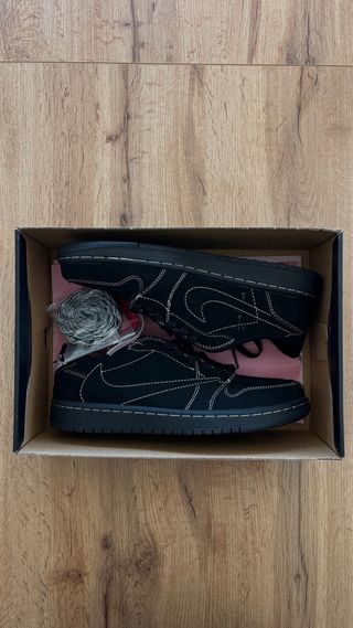 Jordan 1 Low Travis Scott Negro