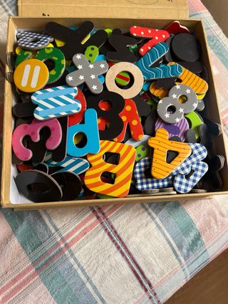 Pizarra infantil de madera y plástico