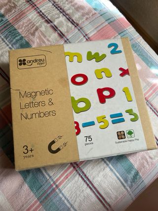 Pizarra infantil de madera y plástico