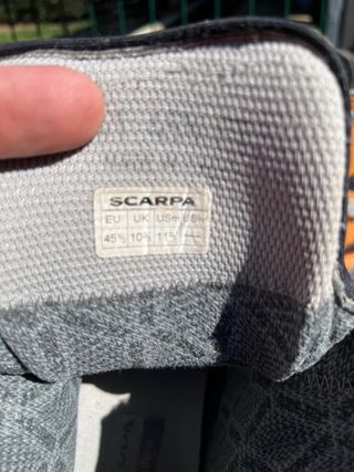 Botas de Montaña Scarpa Gris y Naranja