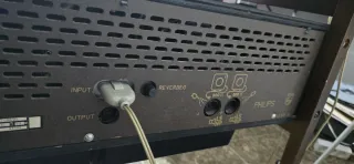 Philicorda AG7500 con amplificador AG7600