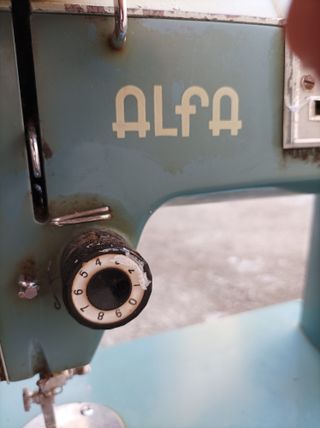 Máquina de Costura Alfa Alfamatic Vintage