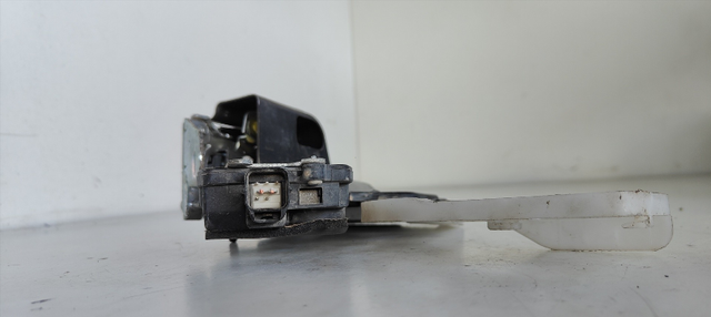 CERRADURA PUERTA DELANTERA IZQUIERDA KIA SPORTAGE