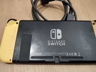 Nintendo Switch edición Pikachu