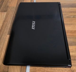 Ordenador portátil MSI Gaming i7 con 16 gigas RAM