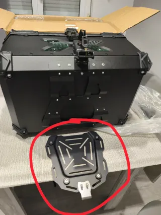 Baúl Moto 65L Negro/Verde Nuevo