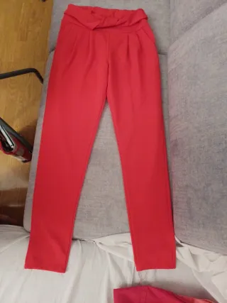 Pantalón mujer rosa, rojo, blanco y corto rojo