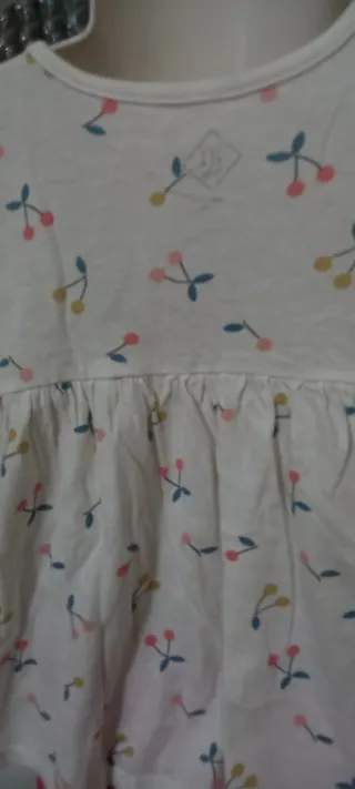 Conjunto blusa y shorts 18 meses