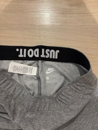 Mallas Nike grises talla S